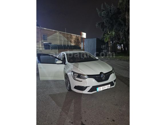 Sahibinden Renault Megane 1.6 Joy 2017 Model