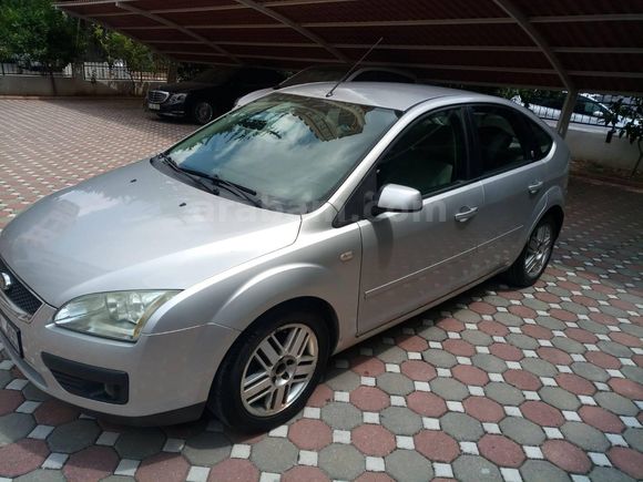 İlk Sahibinden Ford Focus 1.6 Ghia 2005 Model Adana 147.000 km Gri (Gümüş)