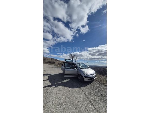 Sahibinden Honda Jazz 1.4 LS 2006 Model