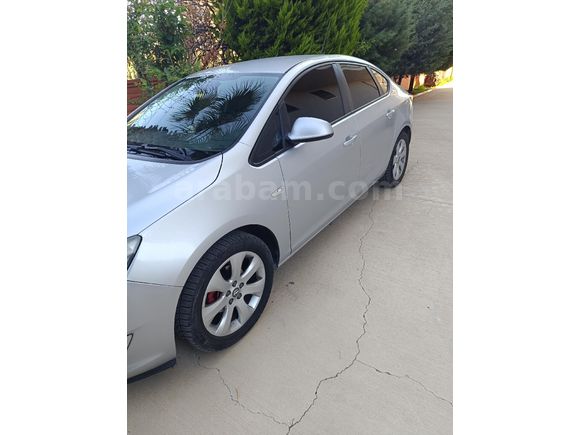 Sahibinden Opel Astra 1.3 CDTI Sport 2012 Model  179.000 km Gri (Gümüş)