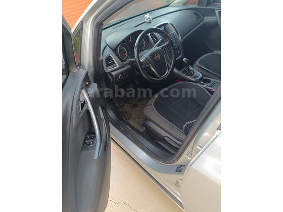 Sahibinden Opel Astra 1.3 CDTI Sport 2012 Model  179.000 km Gri (Gümüş)