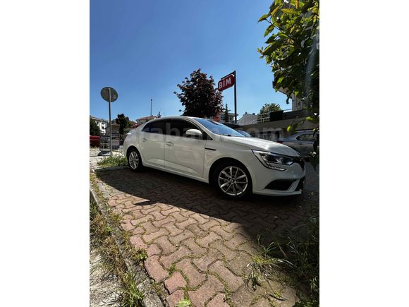 Sahibinden Renault Megane 1.5 dCi Touch 2017 Model muayene yeni 