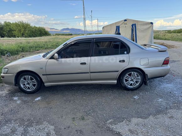 Değişensiz 1.6 GLİ Toyota efsane kasa