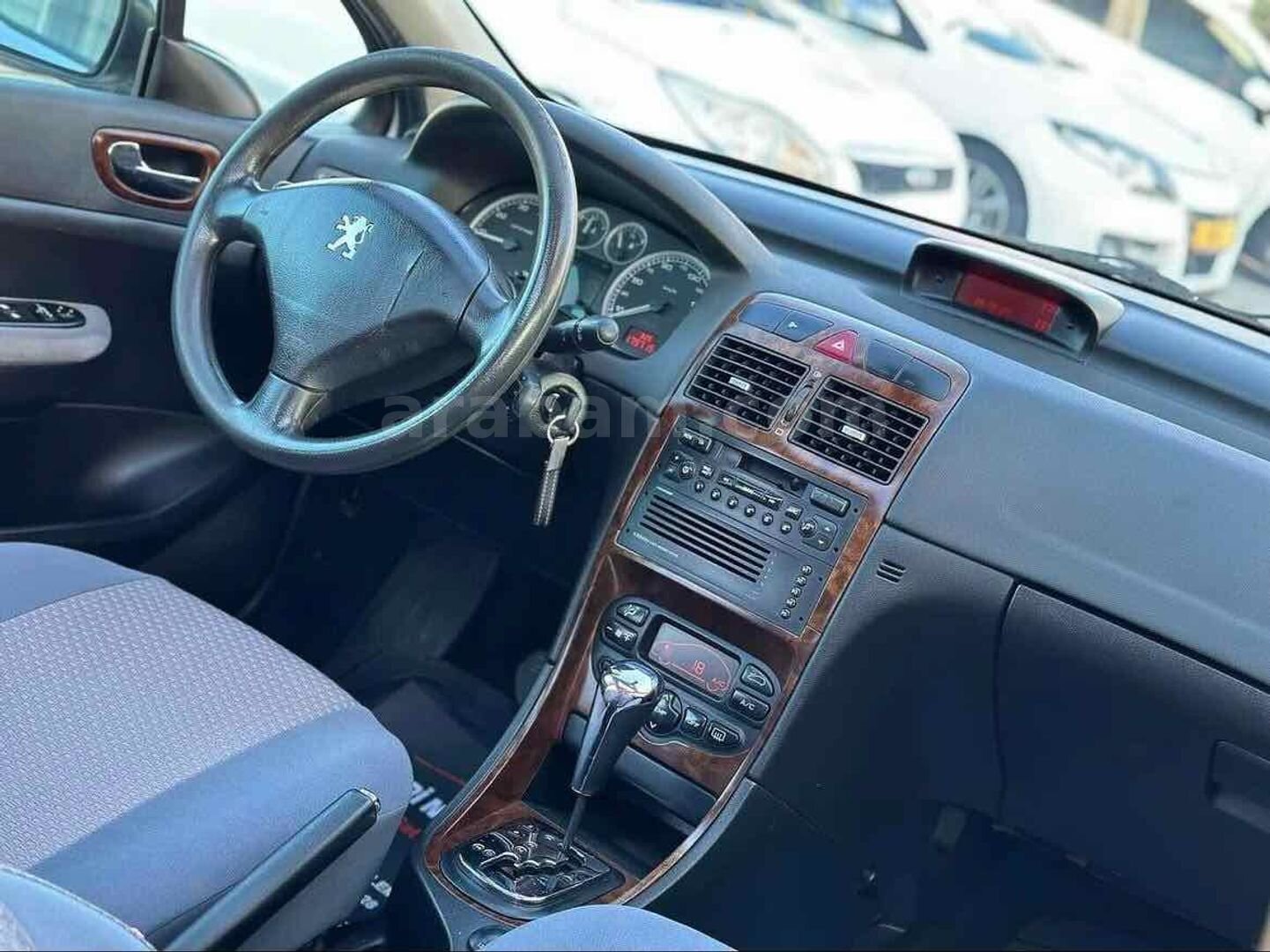 Sahibinden Peugeot 307 1.6 XT 2004 Model Balıkesir 181.000 km Gri 4