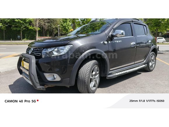 Galeriden Dacia Sandero 1.5 dCi Stepway 2017 Model İstanbul