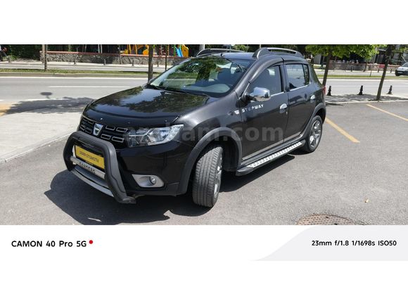 Galeriden Dacia Sandero 1.5 dCi Stepway 2017 Model İstanbul
