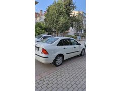 Sahibinden Ford Focus 1.6 Collection 2005 Model  157.000 km Beyaz