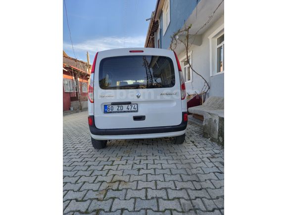 TR'de Tek Bayi çıkışlı Otomobil ruhsatlı Renault Kangoo 1.5 dCi Touch 2017 Model