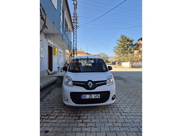 TR'de Tek Bayi çıkışlı Otomobil ruhsatlı Renault Kangoo 1.5 dCi Touch 2017 Model