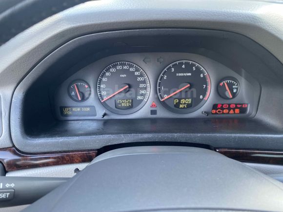 Sahibinden Volvo S80 2.0 T 2000 Model 