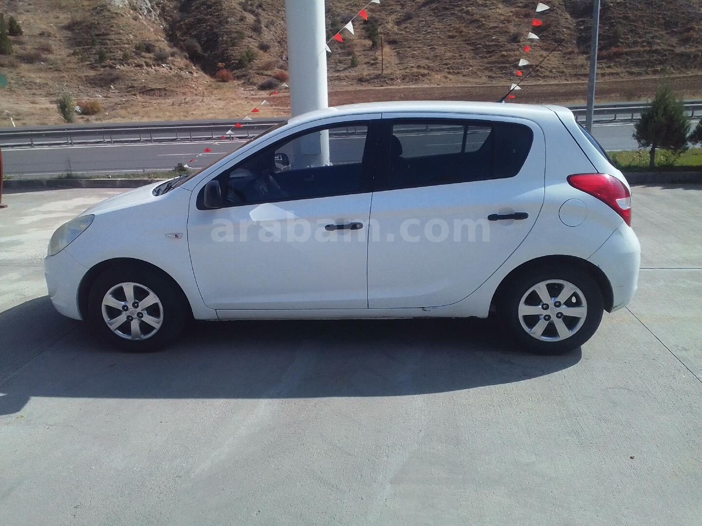 Sahibinden Hyundai i20 Troy 1.2 Team 2011 Model Sivas 206.000 km Beyaz 6