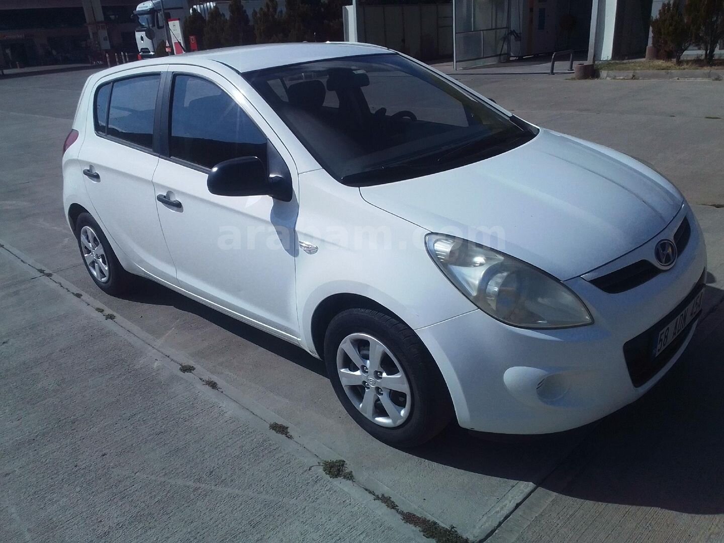 Sahibinden Hyundai i20 Troy 1.2 Team 2011 Model Sivas 206.000 km Beyaz 3