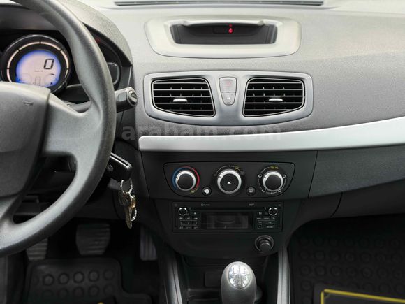 Galeriden Renault Megane 1.5 dCi Joy 2013 Model Muğla