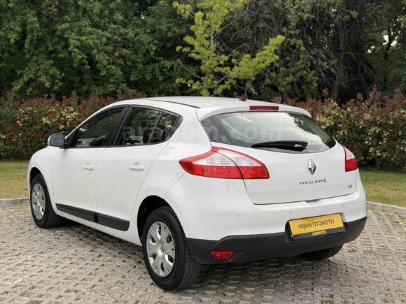 Galeriden Renault Megane 1.5 dCi Joy 2013 Model Muğla