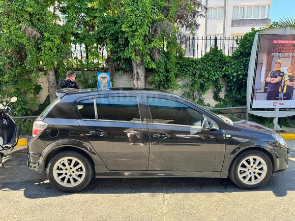 Değişensiz Opel Astra 1.3 CDTI Enjoy Elegance 2011 Model