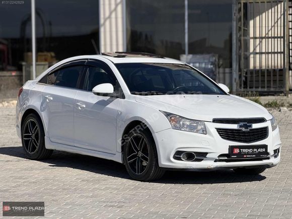 ES TREND PLAZA 2012 Chevrolet Cruze 1.6 Sport Plus Otomatik