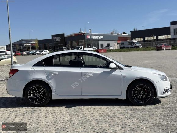 ES TREND PLAZA 2012 Chevrolet Cruze 1.6 Sport Plus Otomatik
