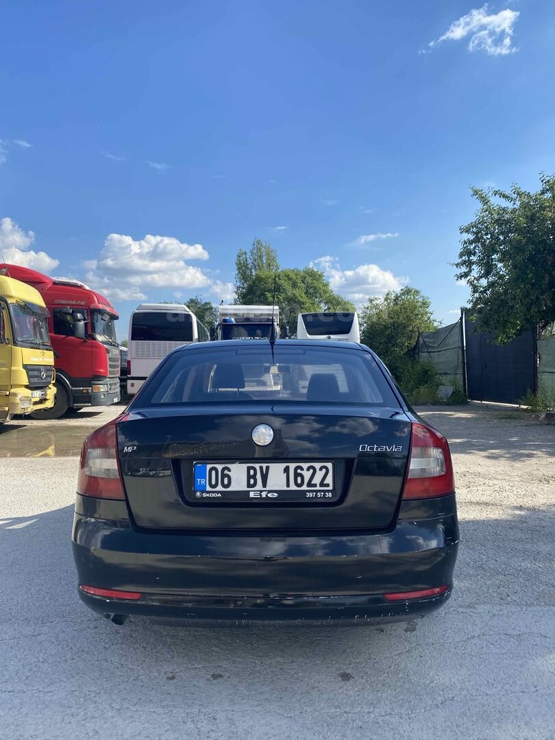 Sahibinden Skoda Octavia 1.6 Classic 2009 Model Ankara 116.000 km Siyah 3