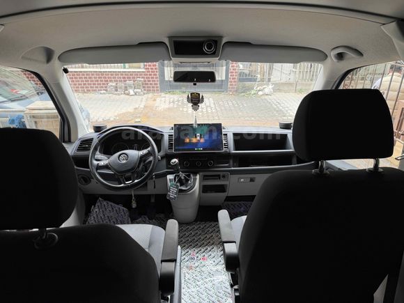 Sahibinden Volkswagen Transporter 2.0 BITDI Camlı Van 2017 Model 