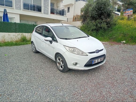 Sahibinden LPG'li Ford Fiesta 1.4 Titanium X 2011 Model 