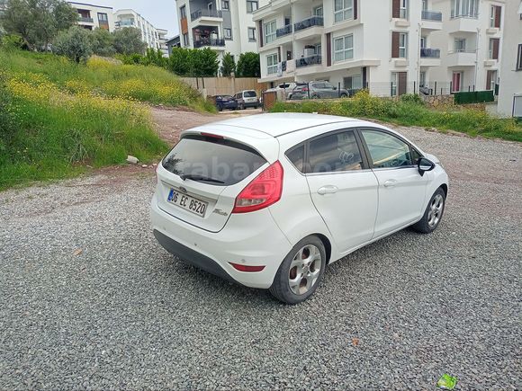 Sahibinden LPG'li Ford Fiesta 1.4 Titanium X 2011 Model 