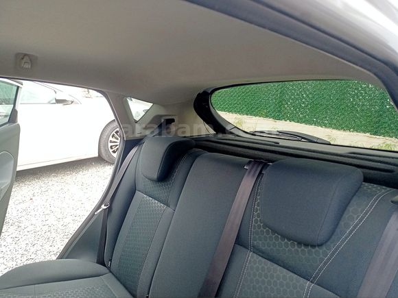 Sahibinden LPG'li Ford Fiesta 1.4 Titanium X 2011 Model 