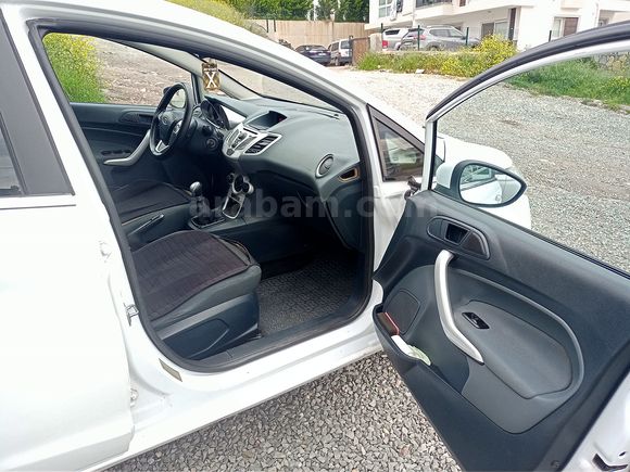 Sahibinden LPG'li Ford Fiesta 1.4 Titanium X 2011 Model 