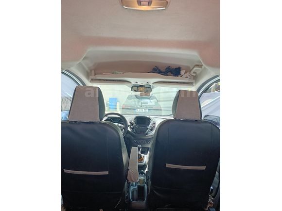 Sahibinden Ford Tourneo Courier 1.5 TDCi Titanium Plus 2023 Model