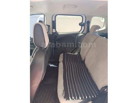 Sahibinden Ford Tourneo Courier 1.5 TDCi Titanium Plus 2023 Model