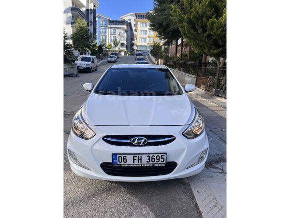 Sahibinden Hyundai Accent Blue 1.4 D-CVVT Mode 2015 Model 