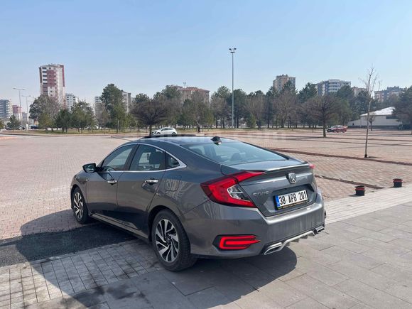Sahibinden 2018 çıkışlı Honda Civic 1.6i VTEC Eco Executive  