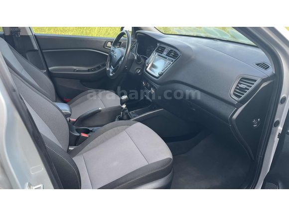 2017 MODEL İ20 1.2 STYLE CAM TAVAN