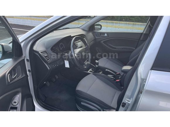 2017 MODEL İ20 1.2 STYLE CAM TAVAN