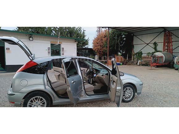 Sahibinden Ford Focus 1.6 Ghia 2004 Model