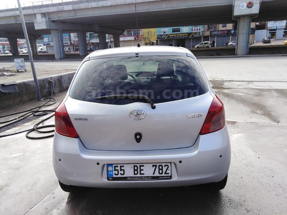 Sahibinden Toyota Yaris 1.3 Terra 2008 Model  126.000 km Gri (metalik)