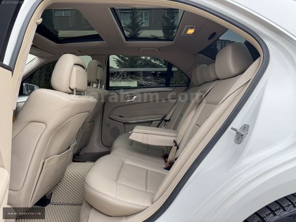 AKE MOTORS'dan Mercedes-Benz E Serisi E180 Elite CAM TAVAN !!!