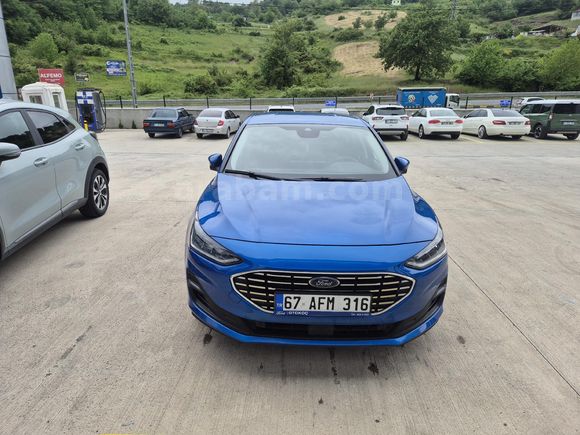 Sahibinden Ford Focus 1.5 EcoBlue Titanium Stil 2025 Model  30.000 km Mavi