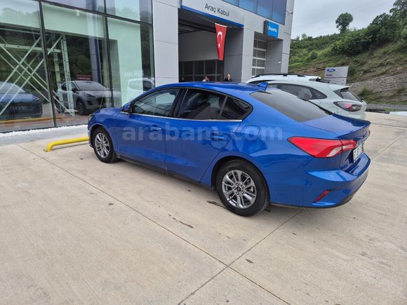 Sahibinden Ford Focus 1.5 EcoBlue Titanium Stil 2025 Model  30.000 km Mavi