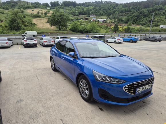Sahibinden Ford Focus 1.5 EcoBlue Titanium Stil 2025 Model  30.000 km Mavi