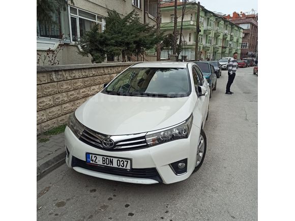 Sağlıkcıdan Toyota Corolla 1.6 Advance 2013 Model Konya 68.000 km Beyaz