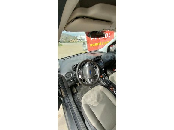 Sahibinden Ford Tourneo Courier 1.5 TDCi Titanium Plus 2021 Model