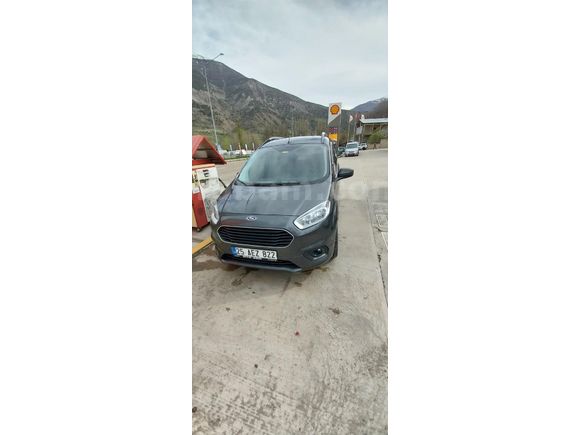 Sahibinden Ford Tourneo Courier 1.5 TDCi Titanium Plus 2021 Model