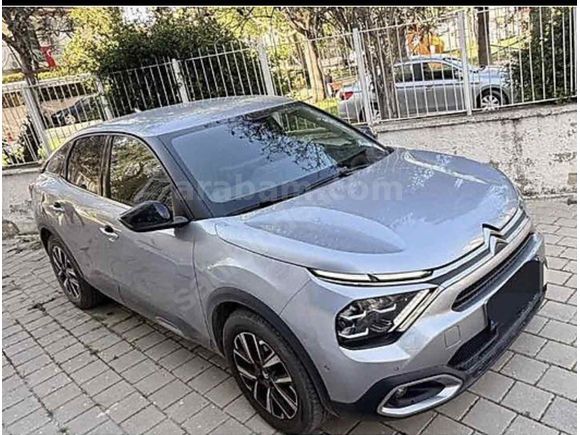 Sahibinden Citroen C4 1.2 PureTech Shine 2023 Model 