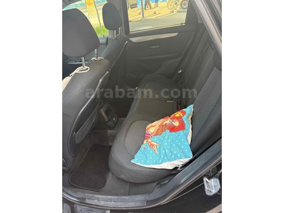 BMW 218i Active Tourer Cam Tavan Değişensiz Bakımlı