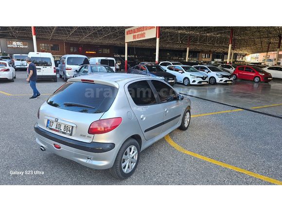 Sahibinden Peugeot 206 1.4 XR 2003 Model 