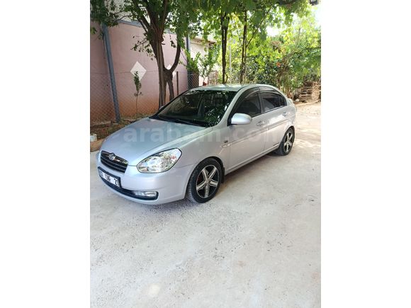 Sahibinden Hyundai Accent Era 1.5 CRDi-VGT Team 2007 Model  215.000 km Gri (Gümüş)