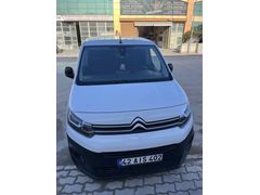 Sahibinden Citroen Berlingo 1.5 BlueHDI Feel X 2021 Model  114000 km Beyaz