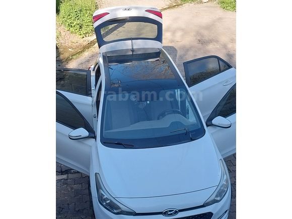 Sahibinden Hyundai i20 1.4 MPI Style 2017 Model 
