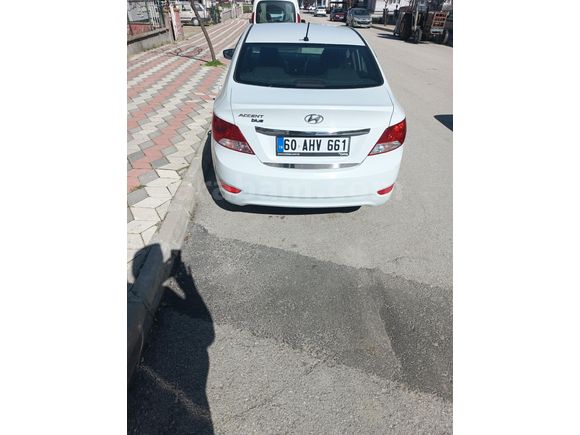 Sahibinden Hyundai Accent Blue 1.4 D-CVVT Mode Plus 2017 Model Tokat 82.000 km Beyaz