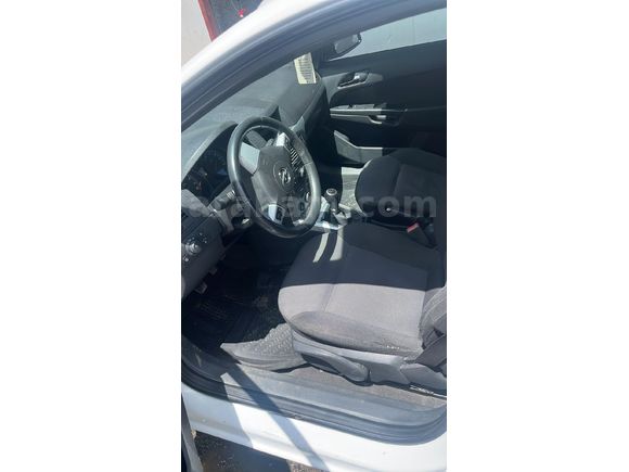 Sahibinden Opel Astra 1.6 Essentia 2012 Model